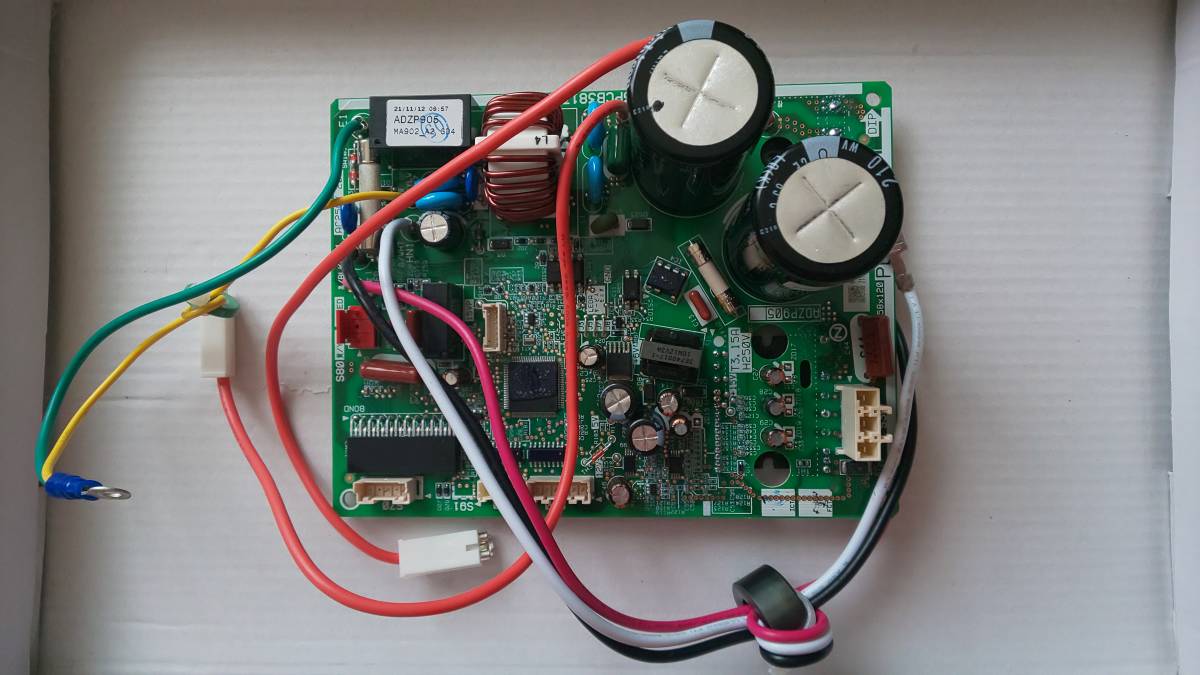 Yahoo!オークション - ダイキン エアコン 室外機 基盤 品番 2410470 23
