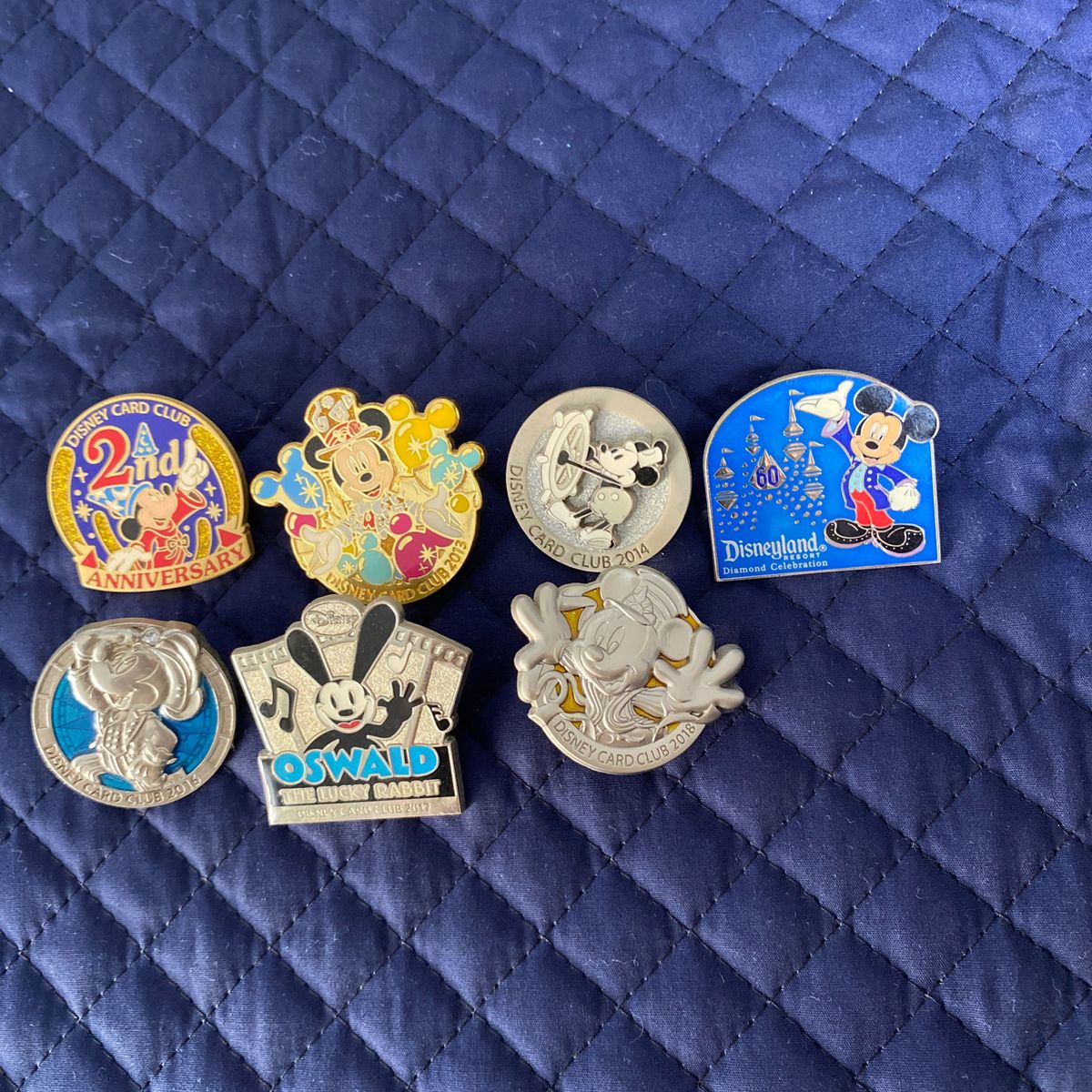 ピンバッジ ディズニーカードクラブ Funderful Disney ディズニー 裏