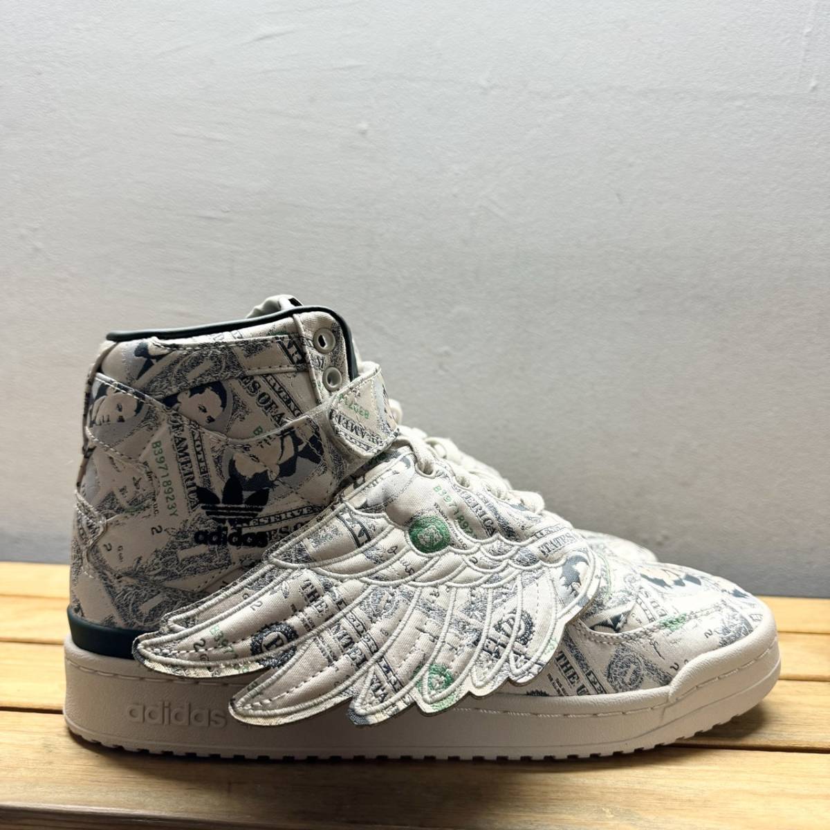 極美品 未使用タグ付 JEREMY SCOTT × ADIDAS ORIGINALS FORUM WINGS 1