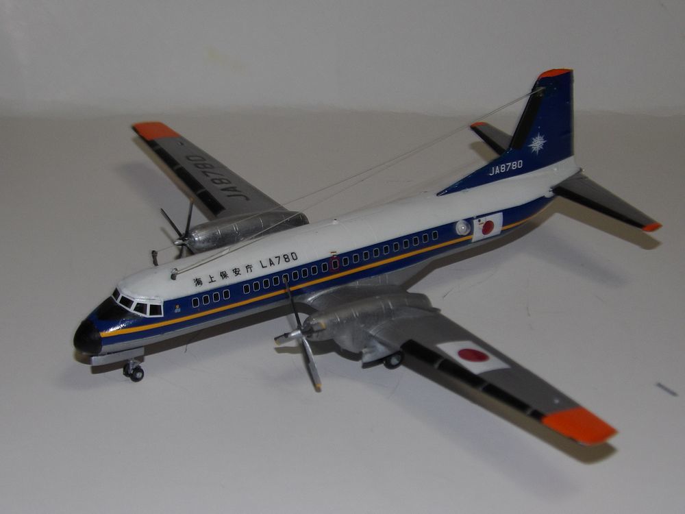 Yahoo!オークション - 1/144 海上保安庁 YS-11 旧塗装 完成品