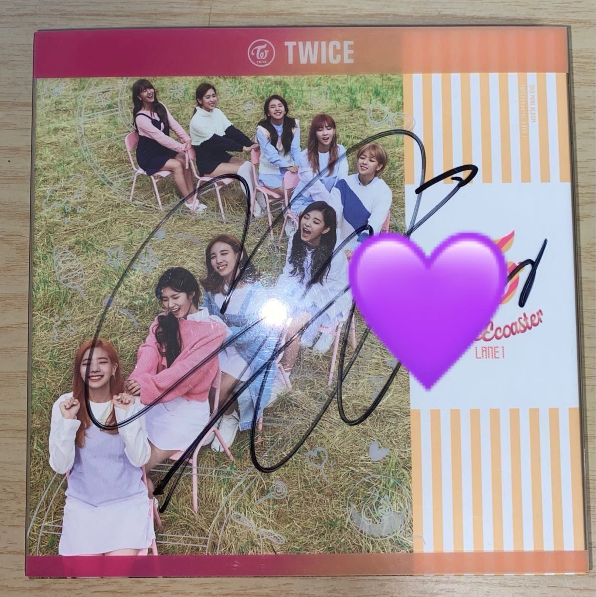TWICEサイン入りアルバム 【公式通販】