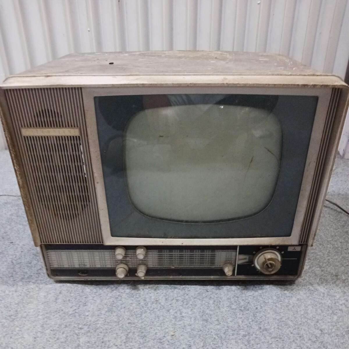 Yahoo!オークション - 昭和レトロ 真空管テレビ ブラウン管テレビ 三菱