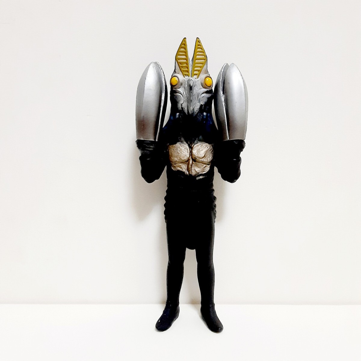 Yahoo!オークション - ウルトラ怪獣 バルタン星人 二代目 ソフビ 2003