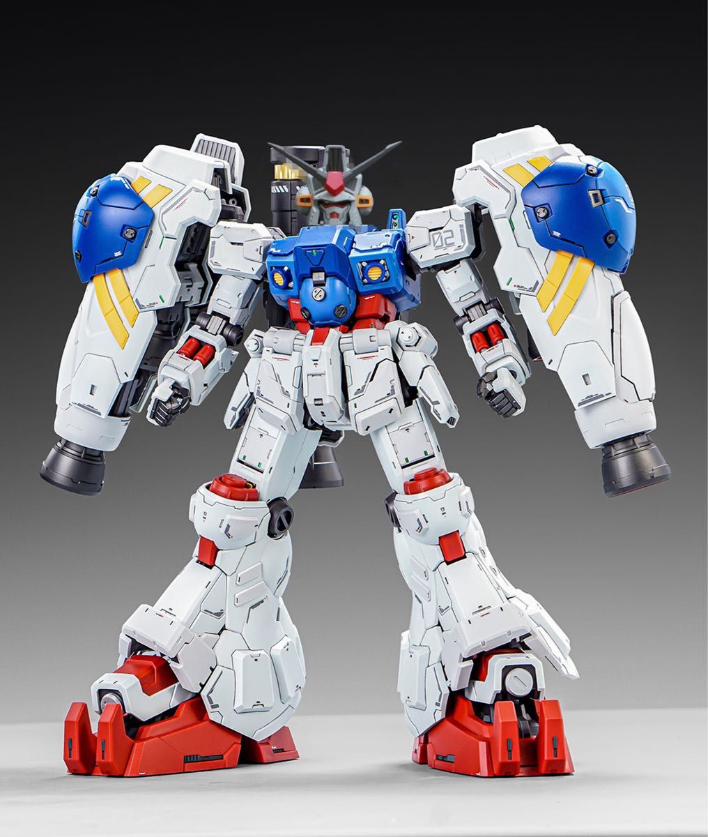 ランナー塗装済み ソロモン 1/100 GP-02A ガンダム サイサリス 発光
