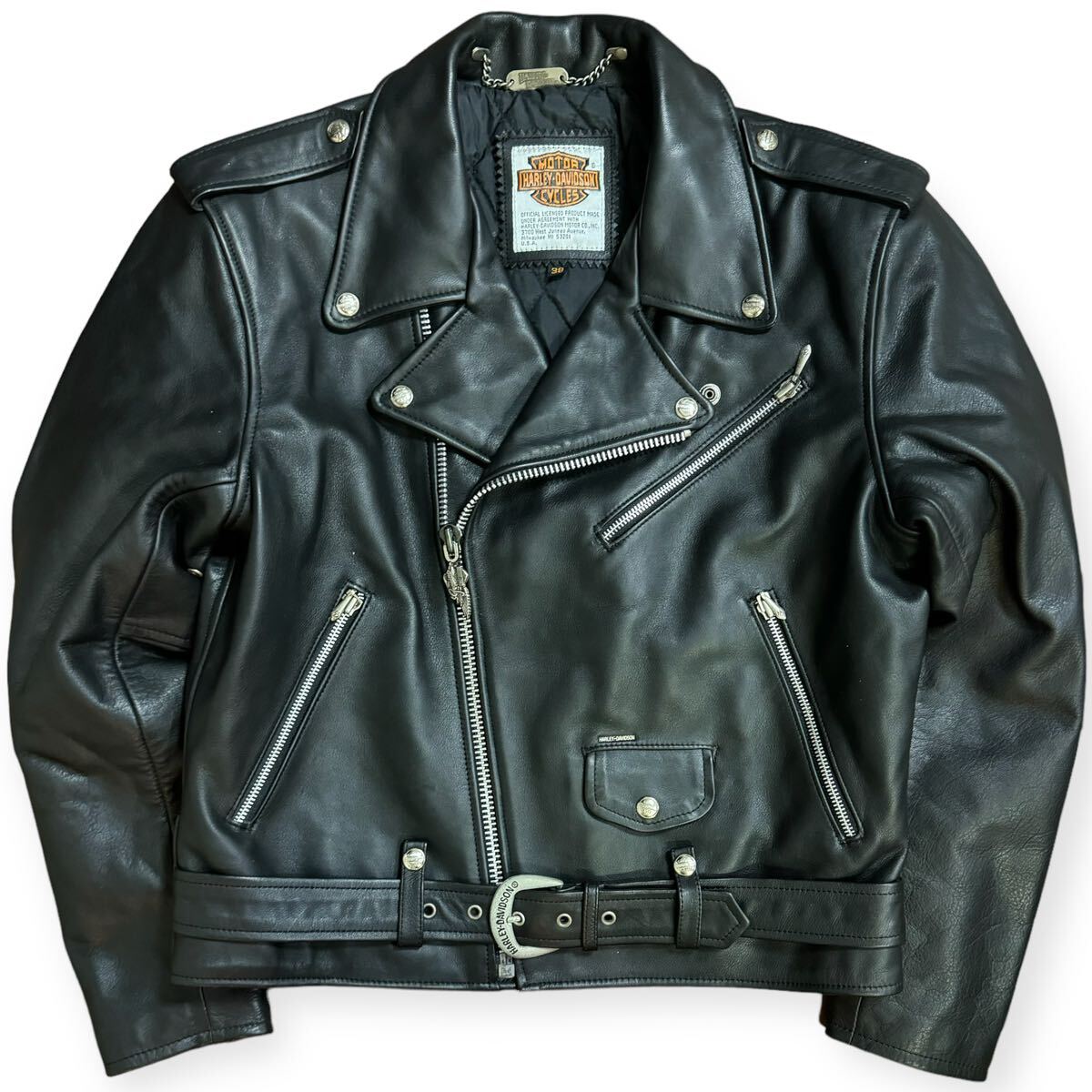 美品 HARLEY DAVIDSON ハーレーダビッドソン エンボス加工 バックロゴ