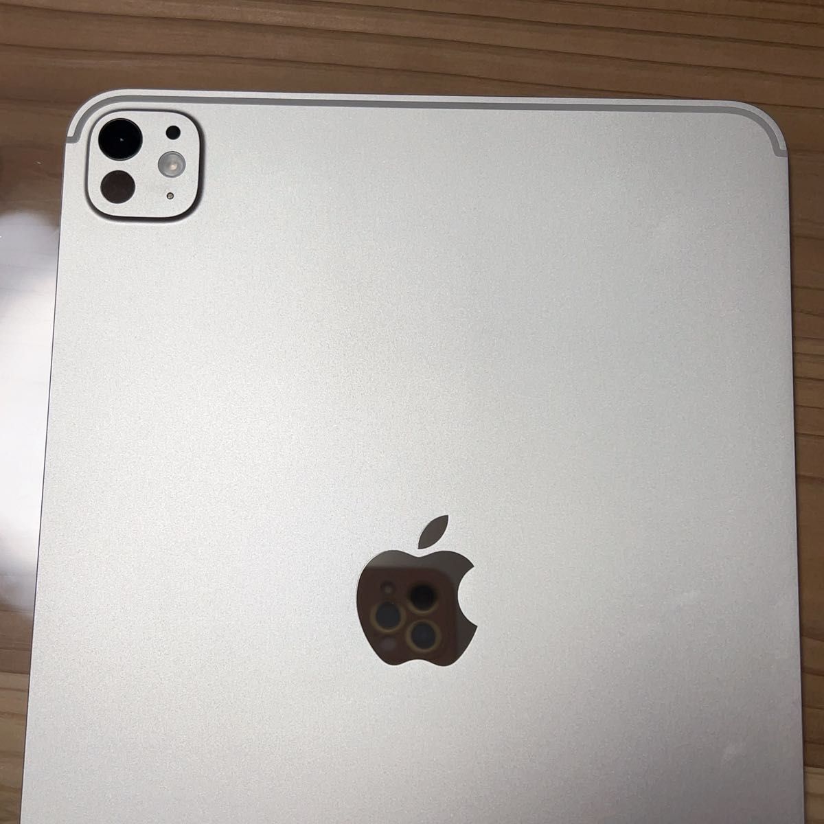 ほぼ未使用品】M4 iPad Pro 11インチ Wi-Fiモデル 256GB シルバー 2024