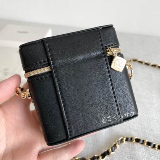 シャネル CHANEL ノベルティ リップケースポーチ チェーン付き ポーチ