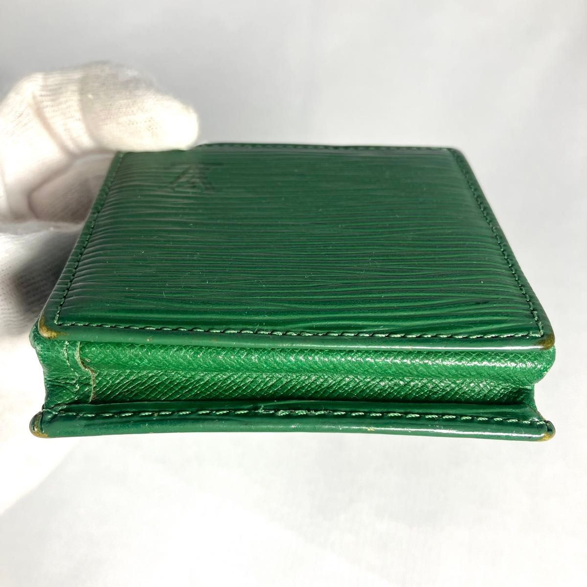ヴィトン エピ ポルトモネ ボワット コインケース M63694 グリーン