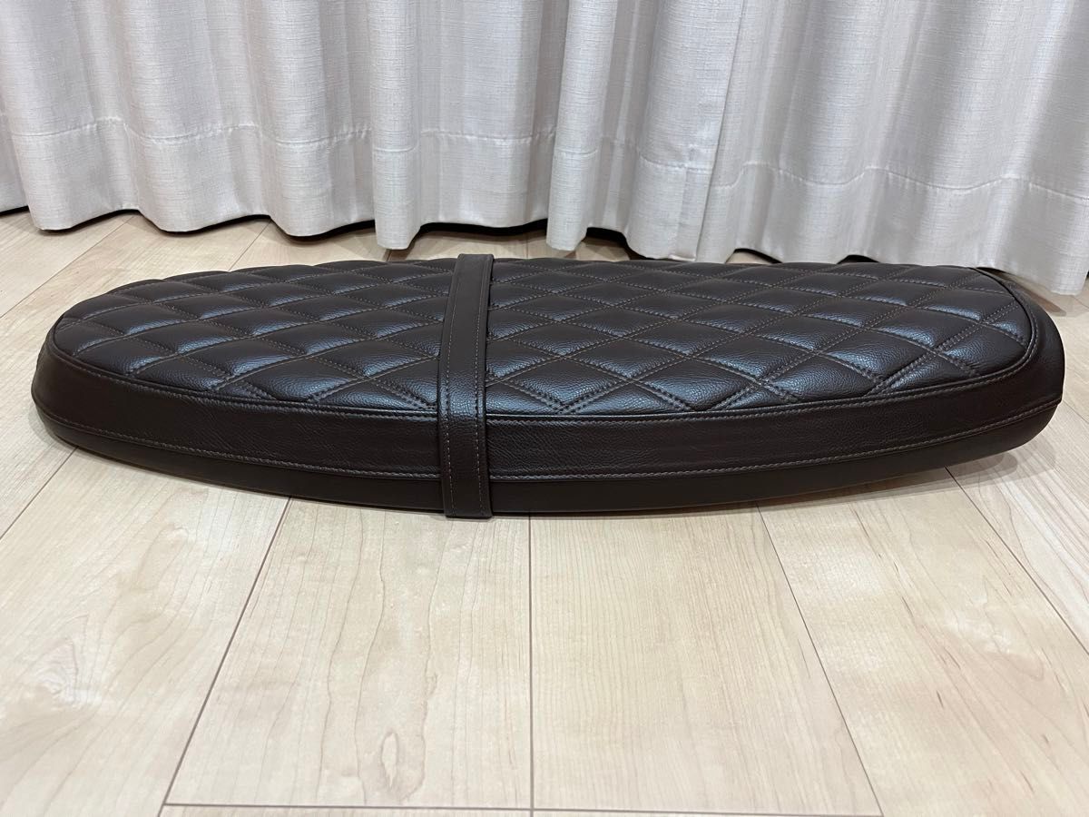 トライアンフ 純正オプション キルトベンチシート ブラウン