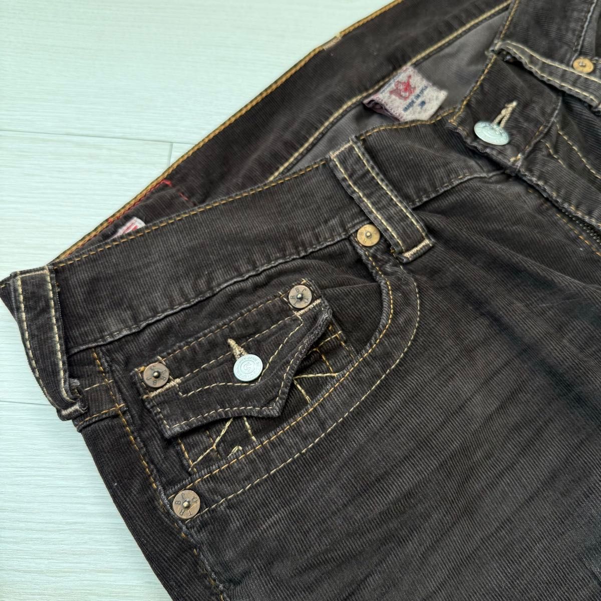 TRUE RELIGION トゥルーレリジョン コーデュロイ フレアパンツ