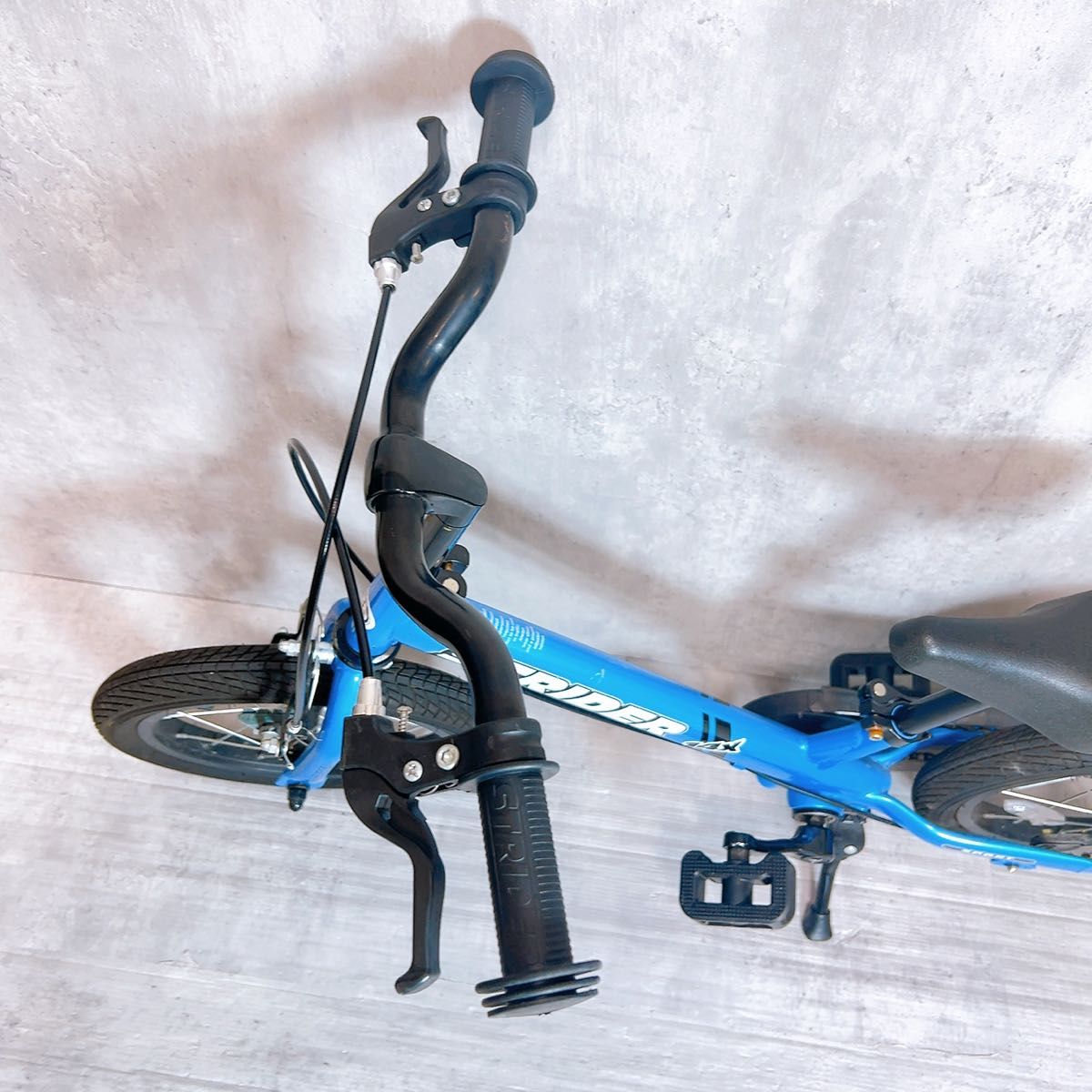 美品 STRIDER ストライダー 14X ブルー スタンド付 青 子供用自転車