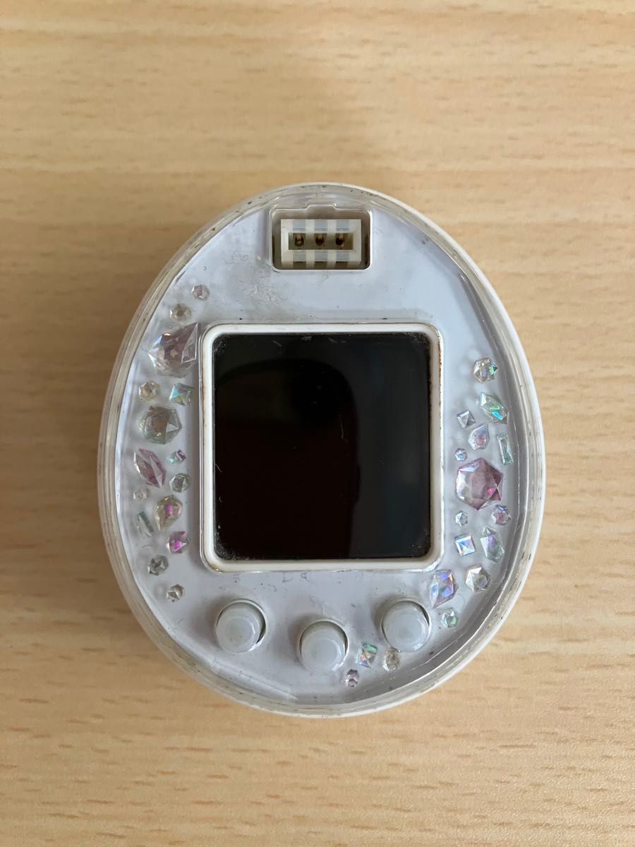 ミラクライズ たまごっちぴーす ホワイト【動作確認済】たまデコピアス