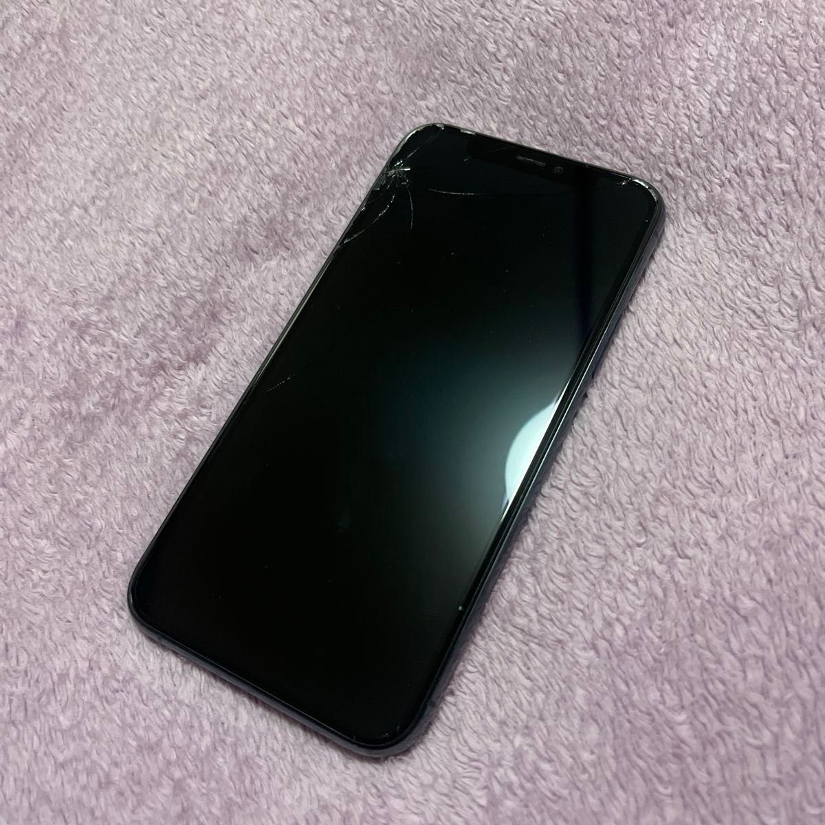 Apple iPhone 11Pro スペースグレーひび割れあり64GB｜Yahoo!フリマ
