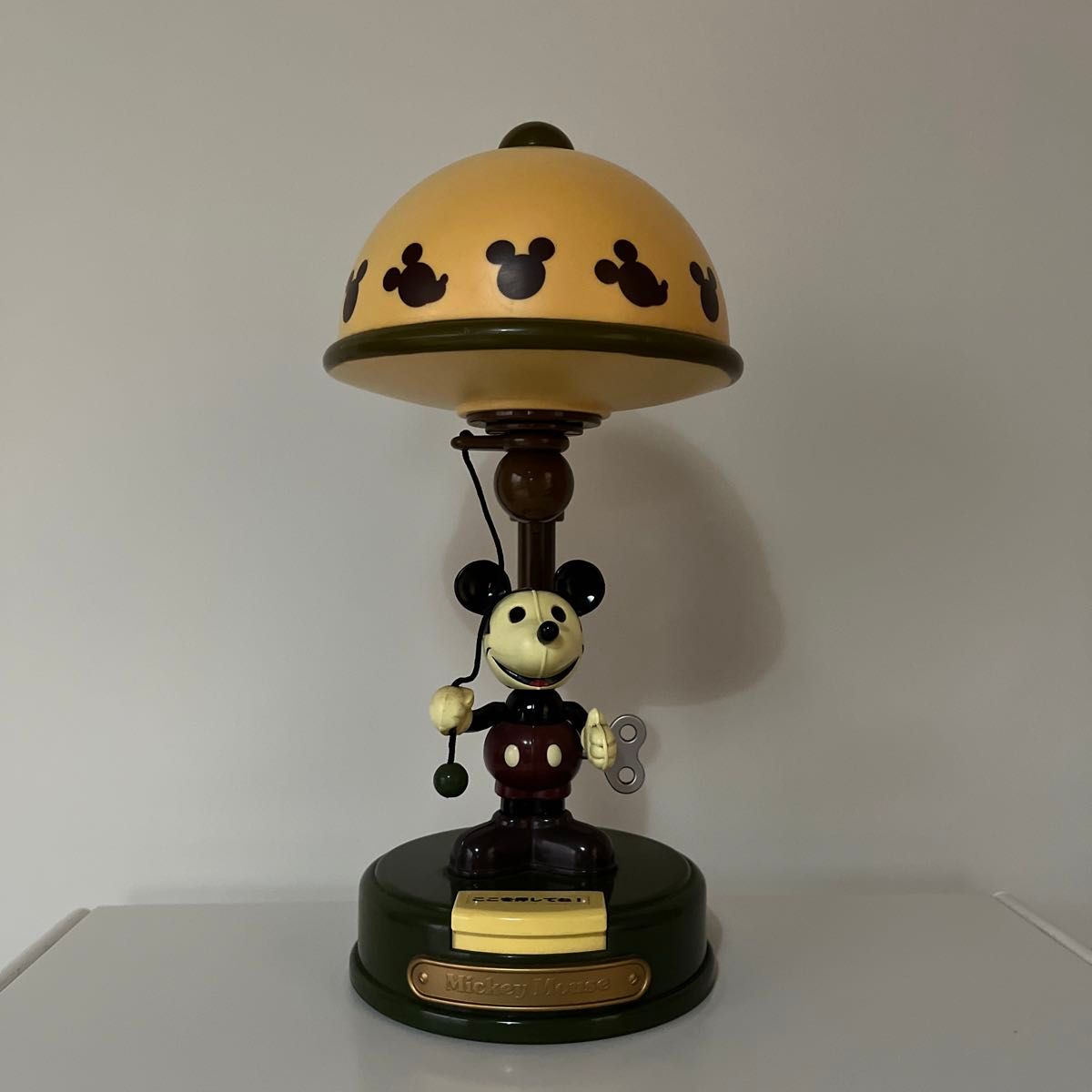 ディズニー】ミッキーマウス アクションランプ TOYBOX Disney スタンド