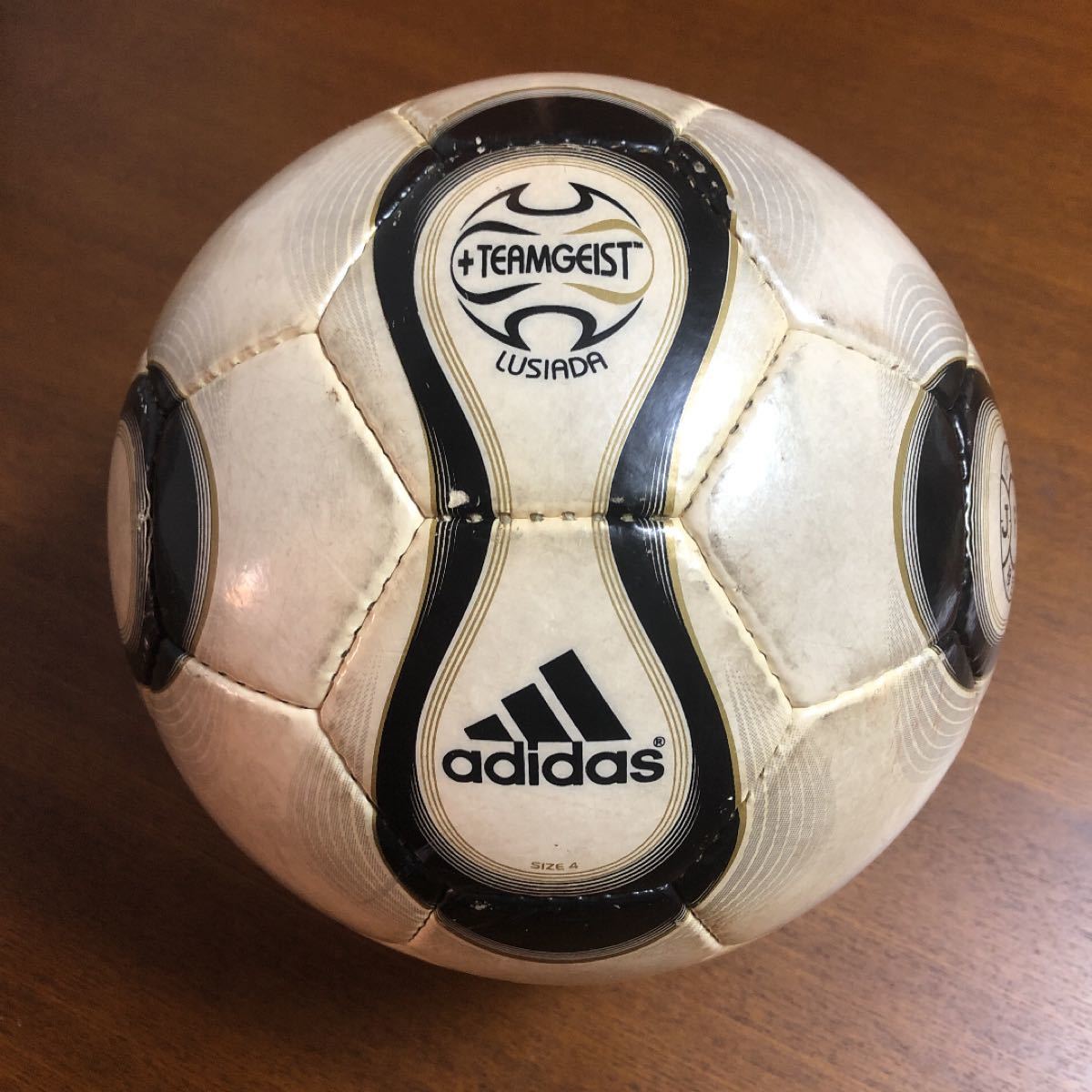2006年FIFA ワールドカップサッカーボール4号【チームガイスト