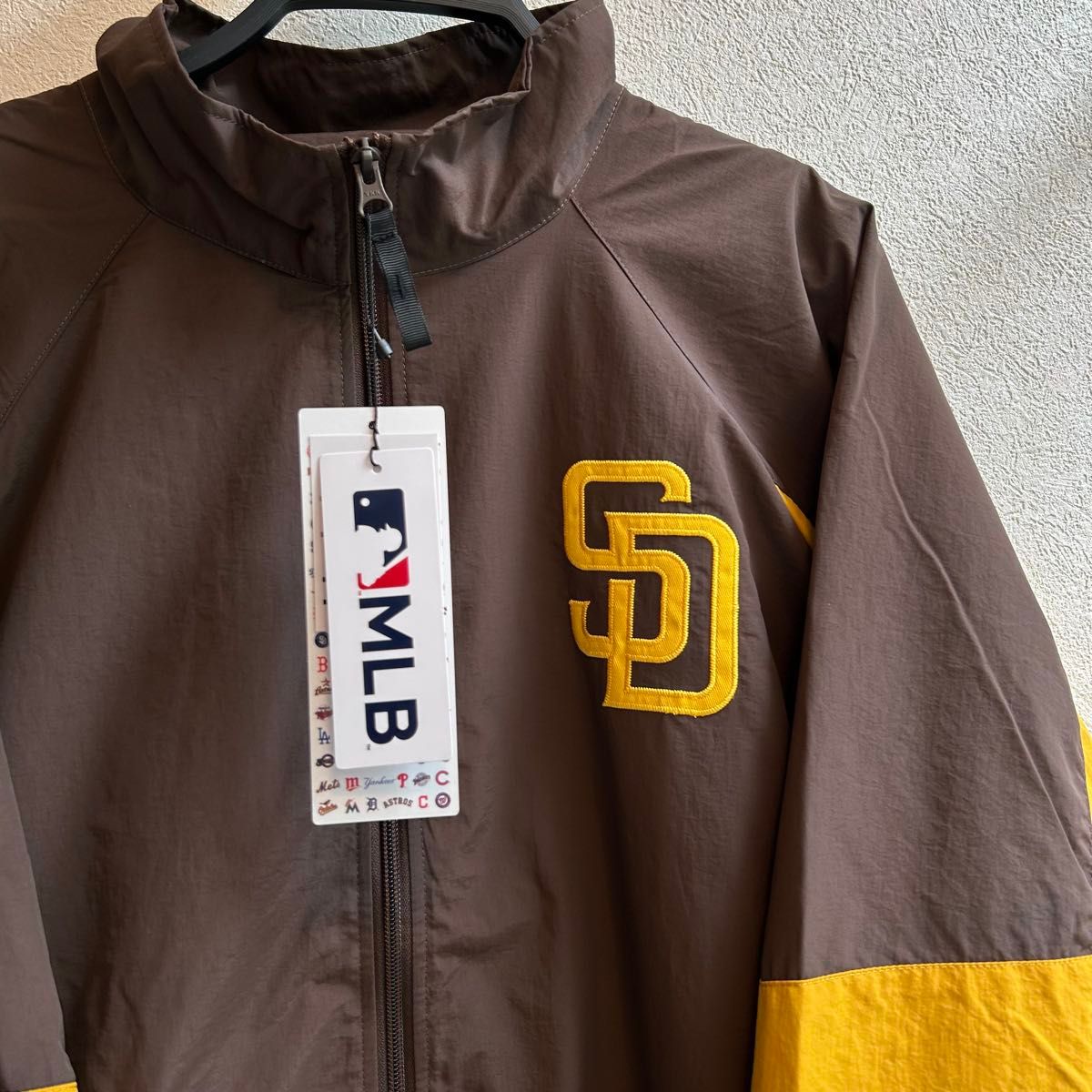 希少 【XL】MLB公式 サンディエゴ・パドレス ロゴ刺繍 ナイロン