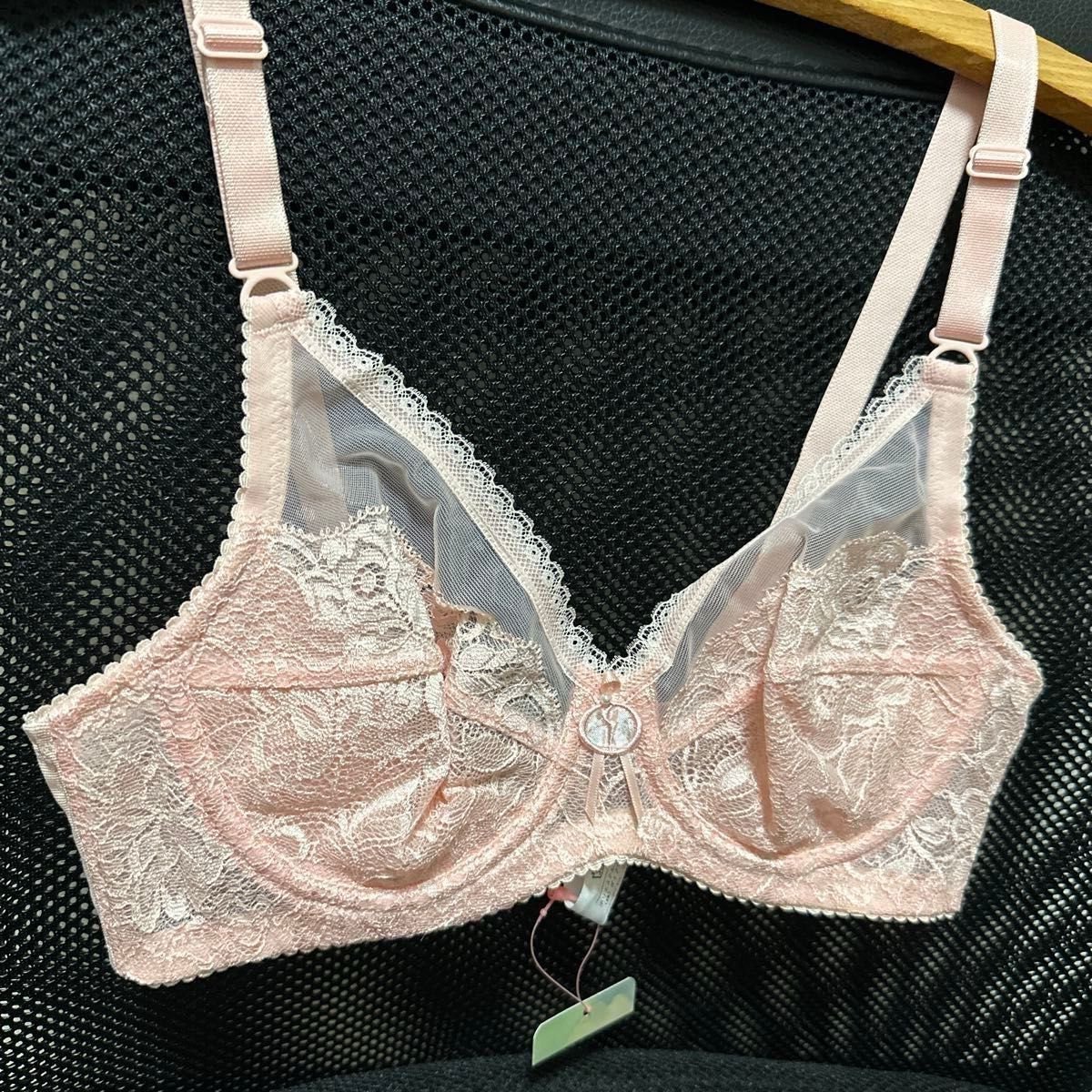 新品タグ付き 補正下着 ダイアナ ブラジャーA ボディスーツ ダイア
