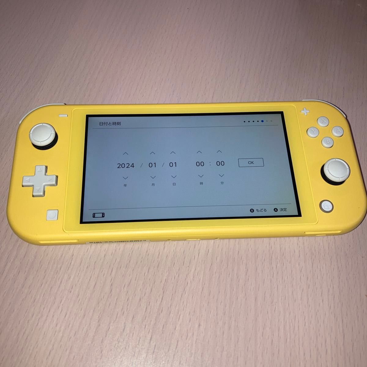 Switchライト本体 イエロー 充電器なし 任天堂 Nintendo Switch Lite