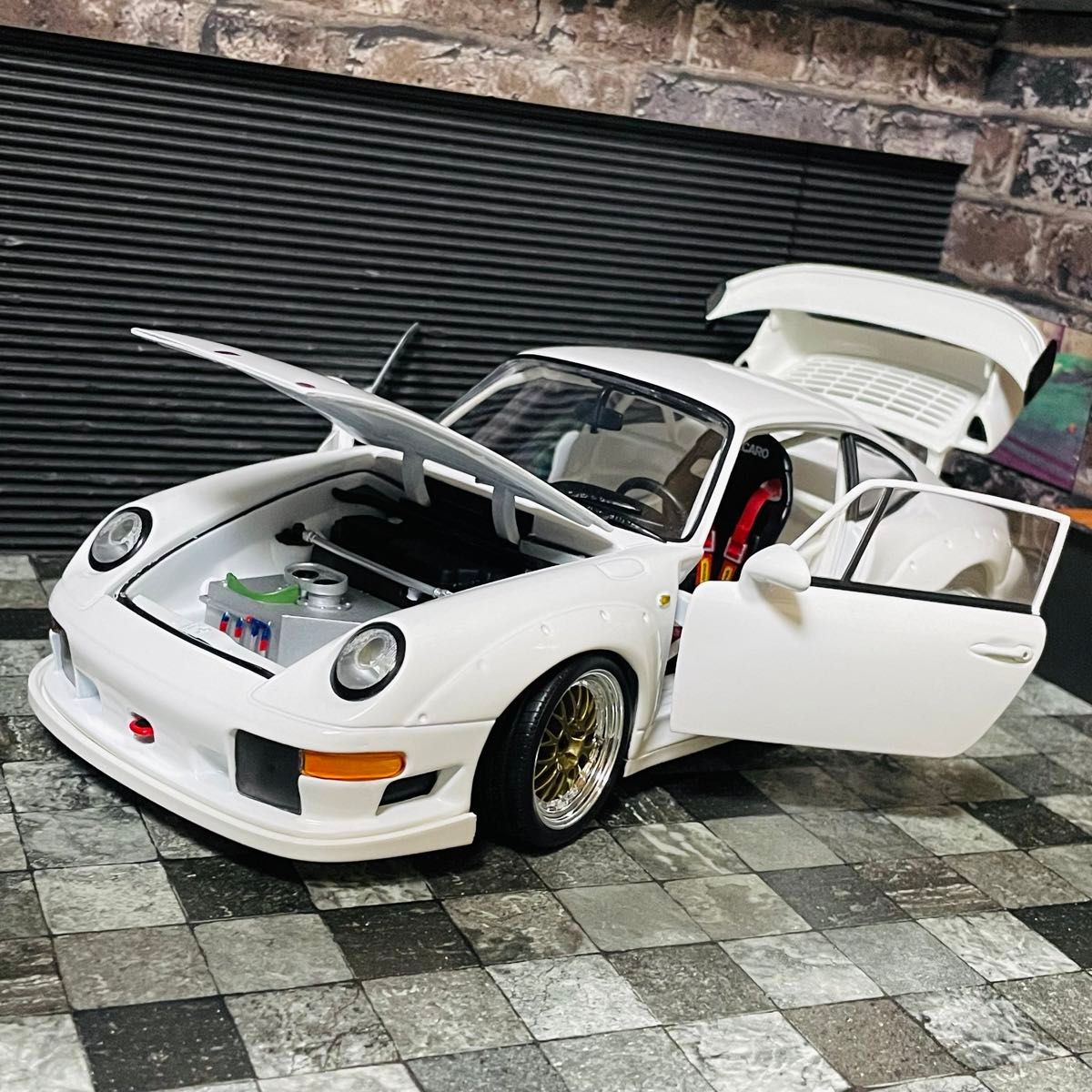 1/18 UT Models ポルシェ 911 (993) GT2 EVO｜Yahoo!フリマ（旧PayPay
