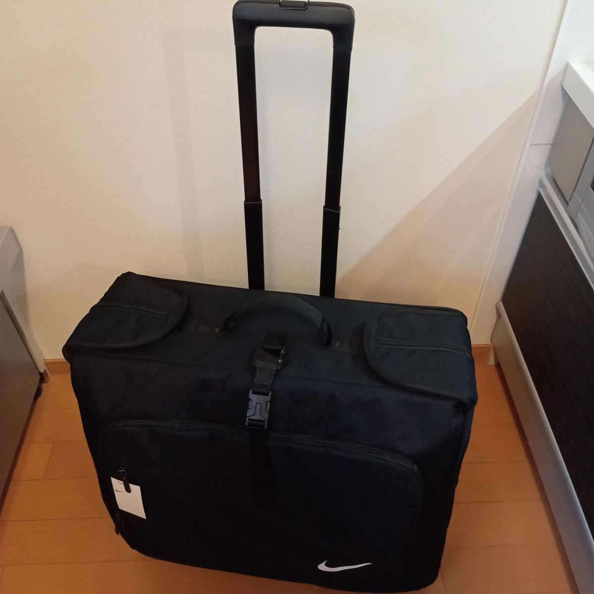 新品 入手困難 超希少 NIKE キャリーケース スーツケース ナイキ