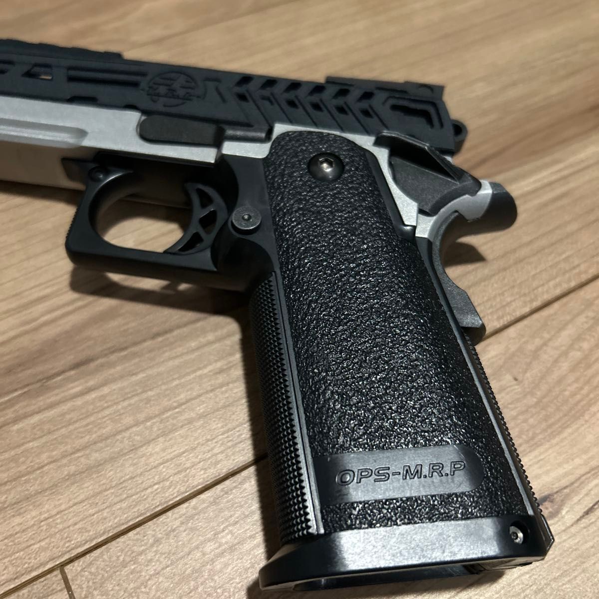 ハイキャパ ANSER 苺屋カスタム コンプリートガン 東京マルイ gbb 外部