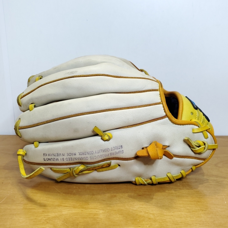 ミズノ MIZUNO 井端弘和モデル 限定カラー 良品 内野用 軟式グローブ