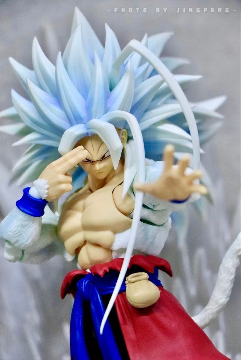 激レア海外限定S H フィギュア ドラゴンボール スーパーサイヤ人5