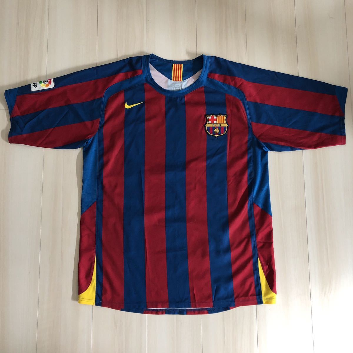 Yahoo!オークション - 正規品 05-06 バルセロナ ユニフォーム NIKE ナ