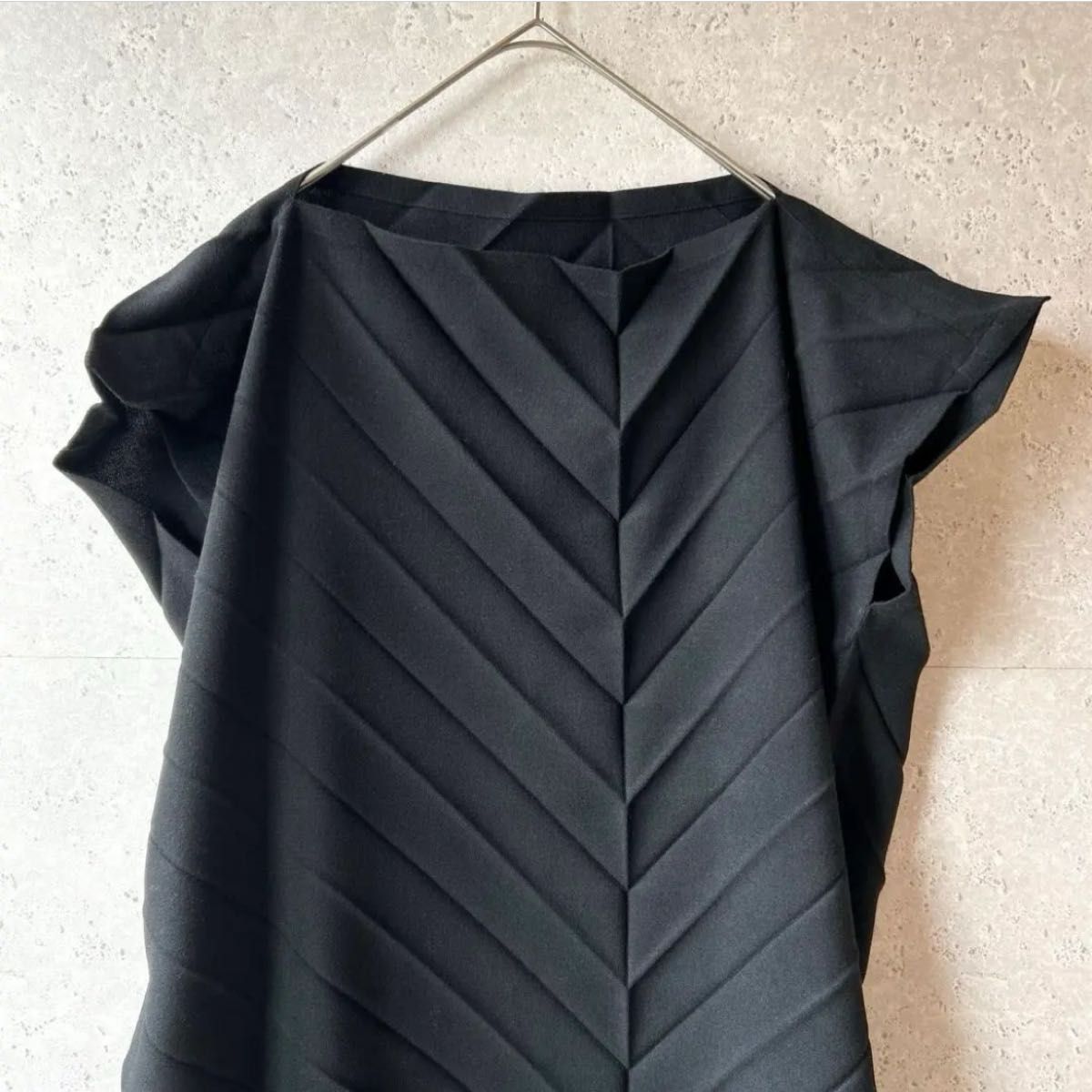 希少 me ISSEY MIYAKE アシンメトリー変形プリーツトップスプル