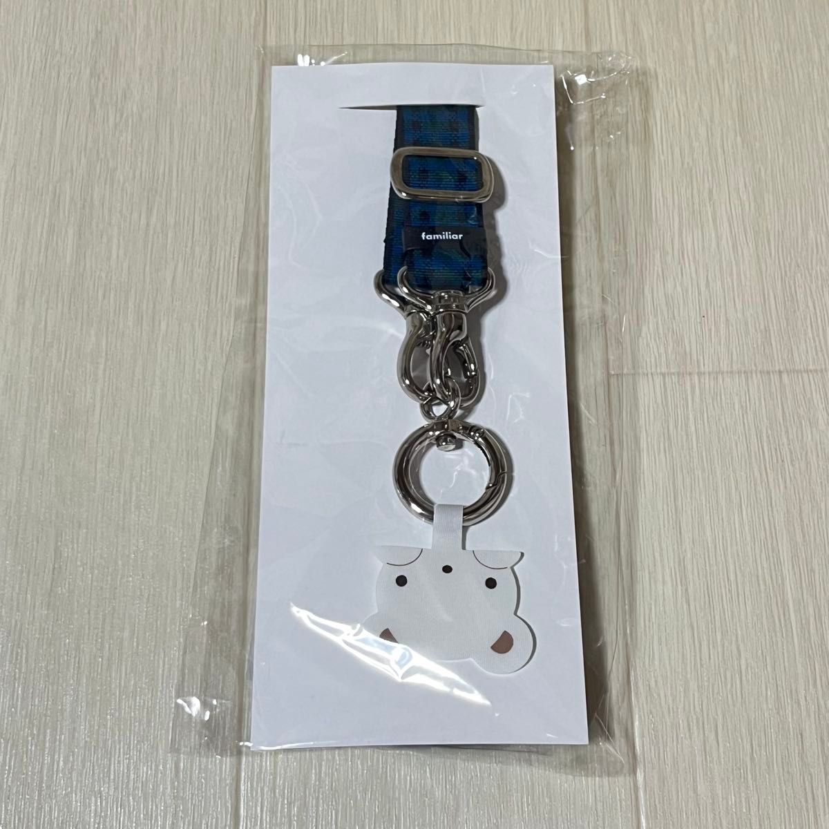 新品・正規品】familiar ファミリア ショルダーストラップ スマホ 青系