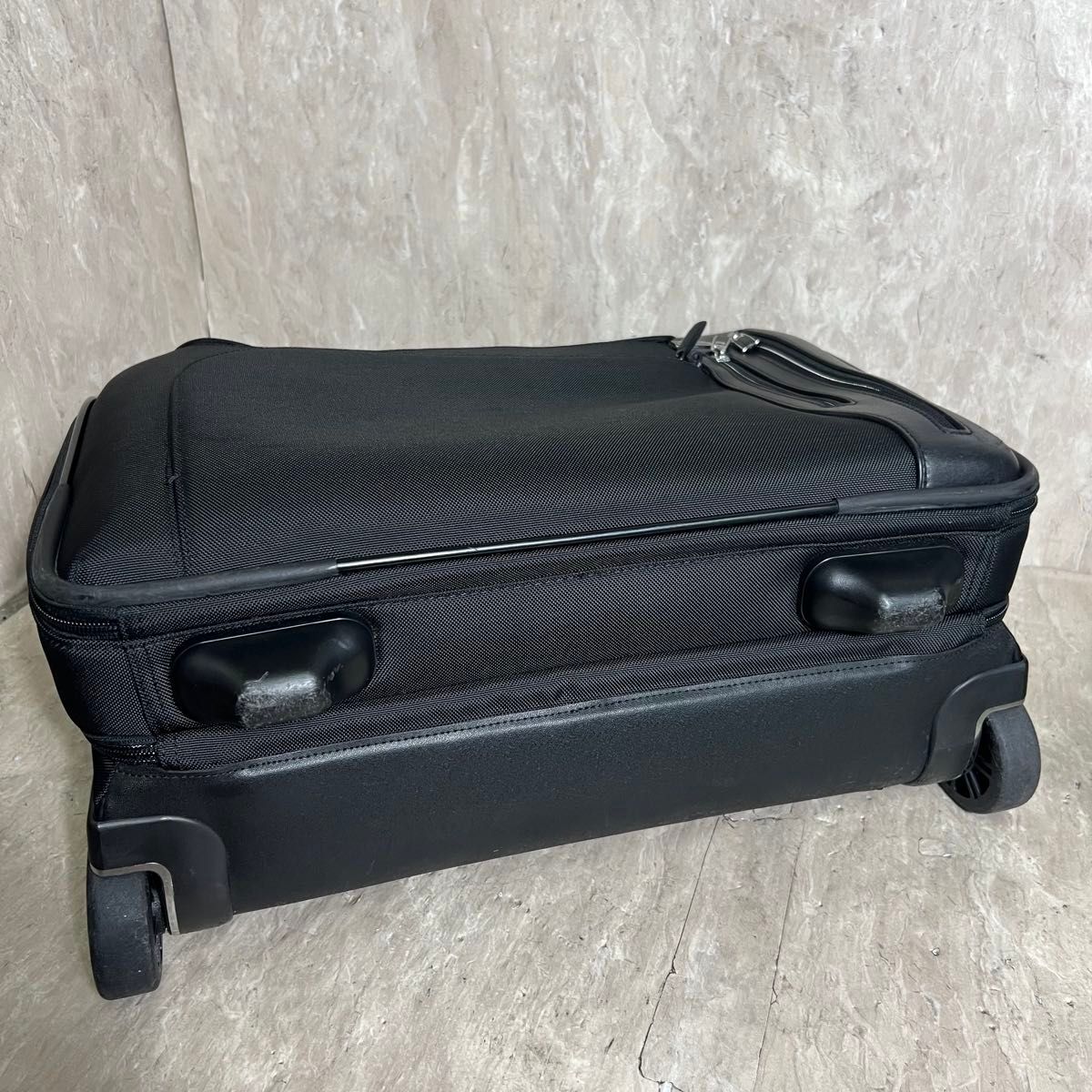TUMI ARRIVE アリーヴェ キャリーバッグ トラベルケース 25603D 機内持