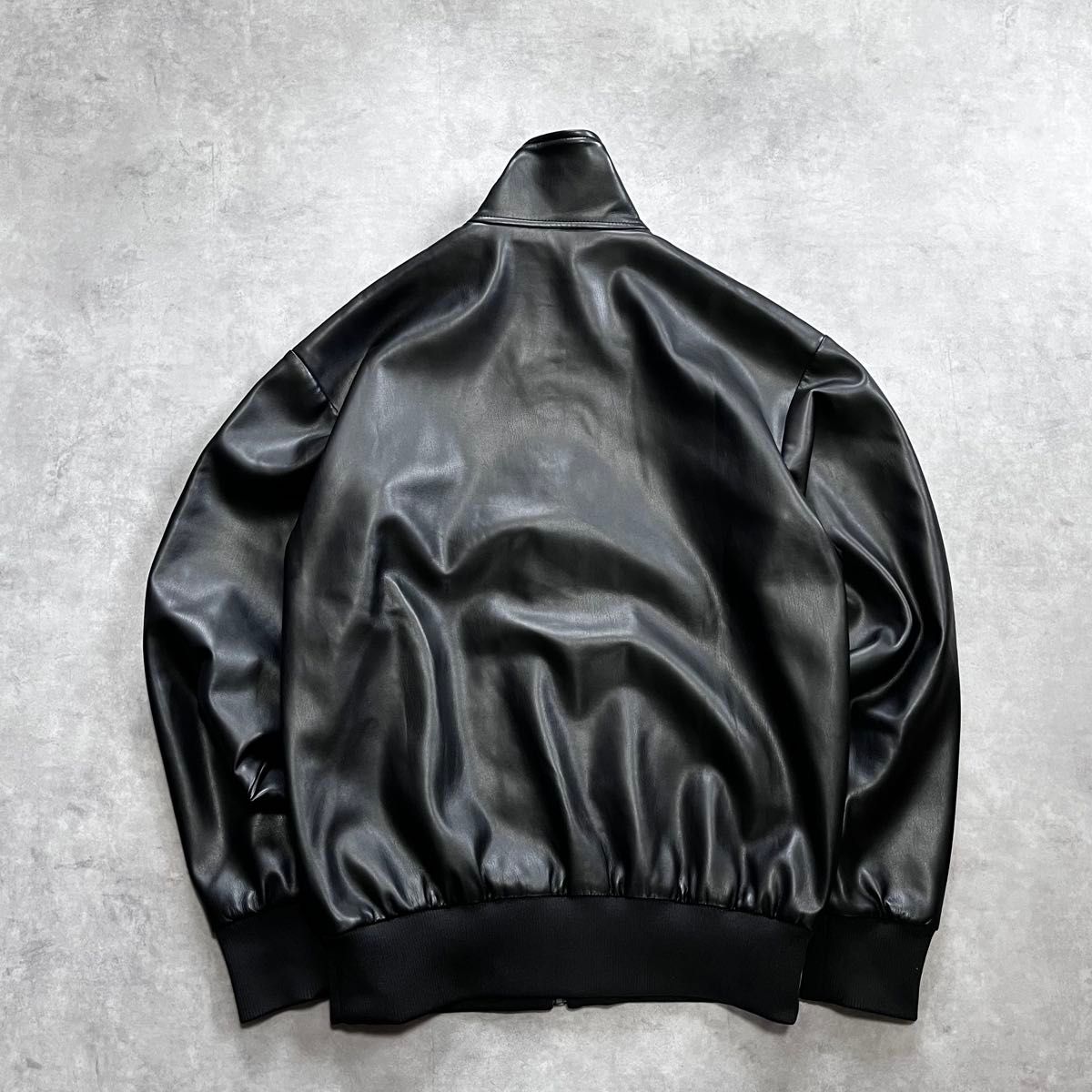 窪塚洋介さん着用】 新品タグ付き adidasフェイクレザートラック