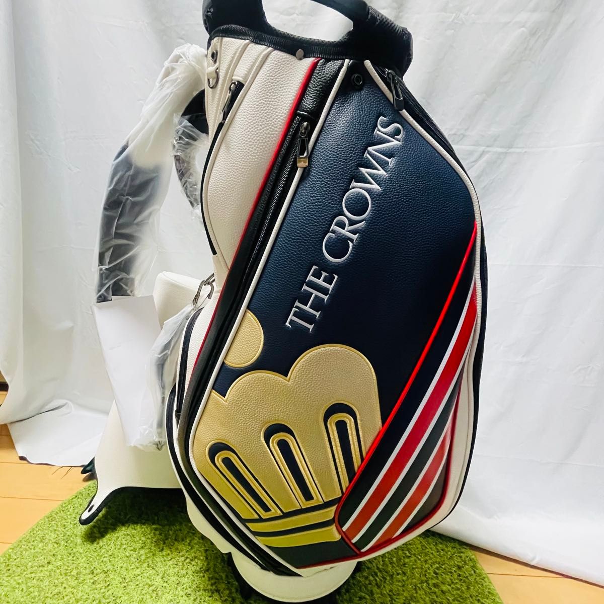 THE CROWNS キャディバッグ 9 5型 4分割新品未使用 高級感デザイン 中