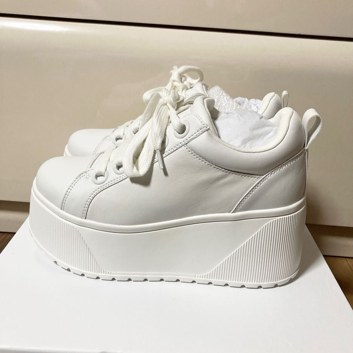鈴木亜美さん ホワイト スニーカー Platform Sneaker 靴 M｜Yahoo