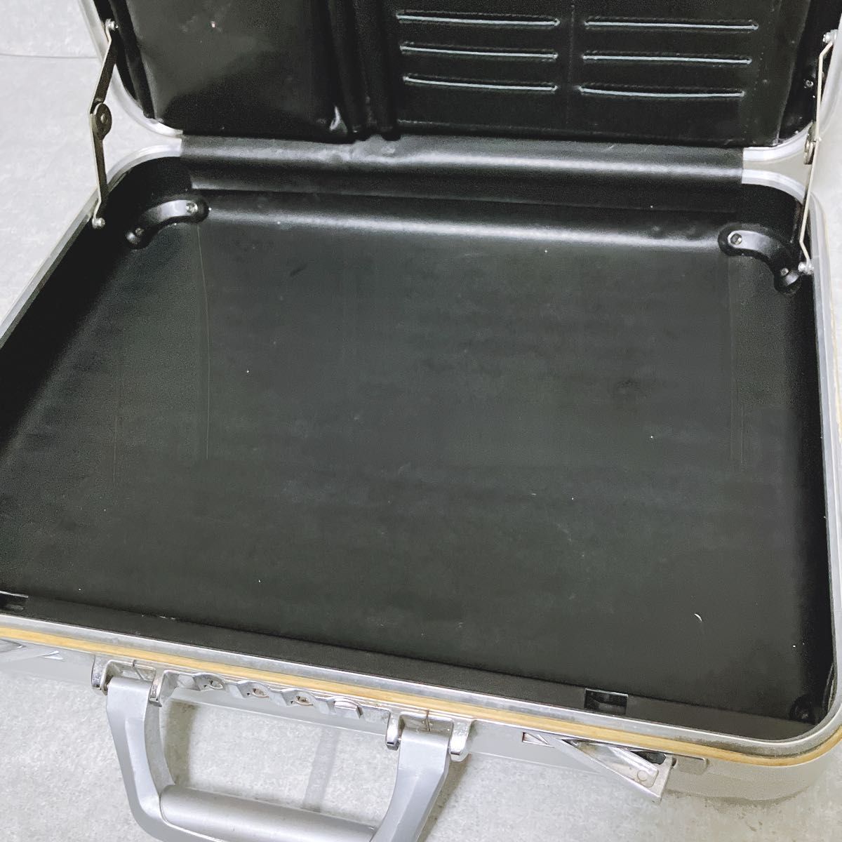 RIMOWA リモワ アタッシュケース シルバー アルミニウム ダイヤル