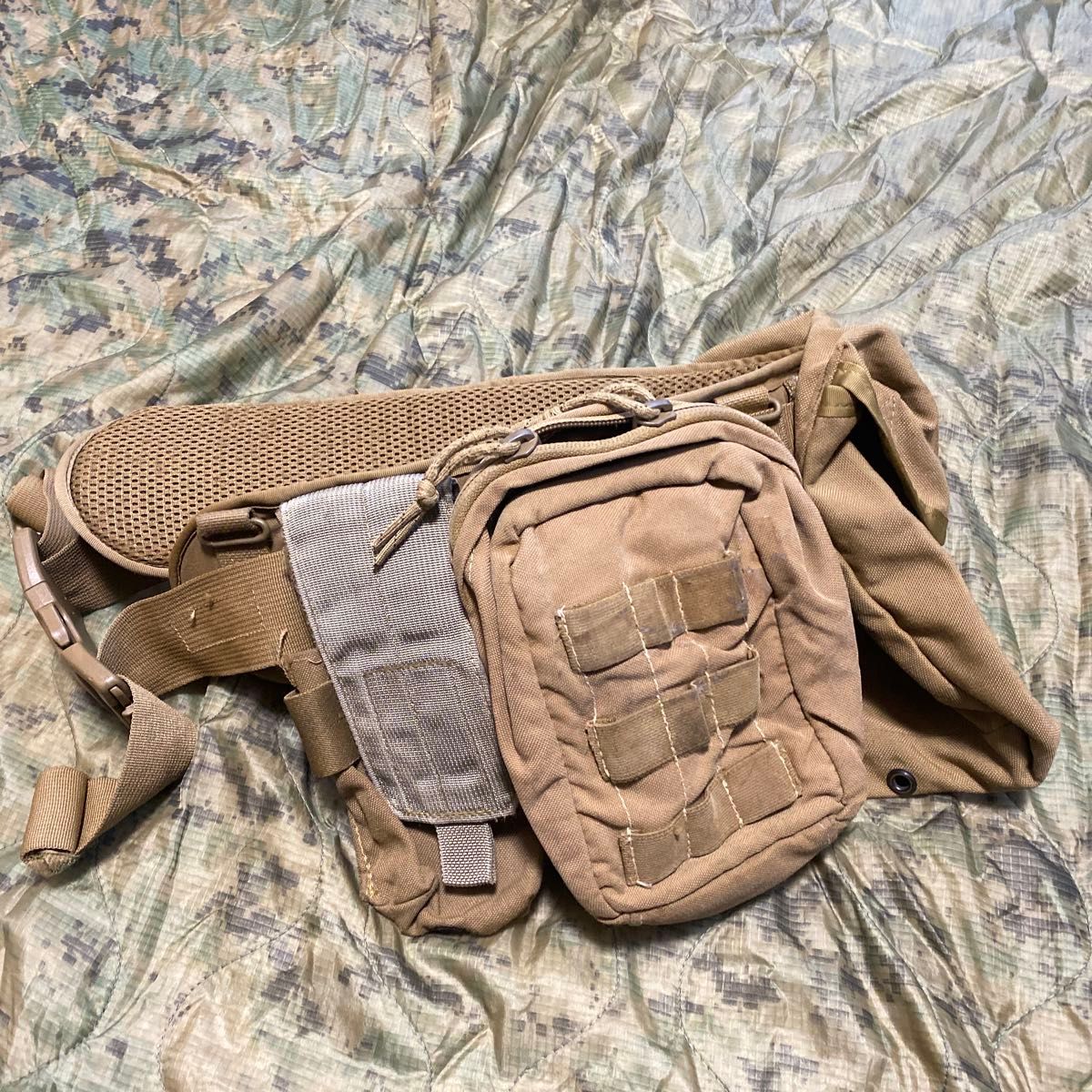 米軍実物 米軍放出品 Sサイズ USMC 海兵隊 コヨーテブラウン SUB BELT
