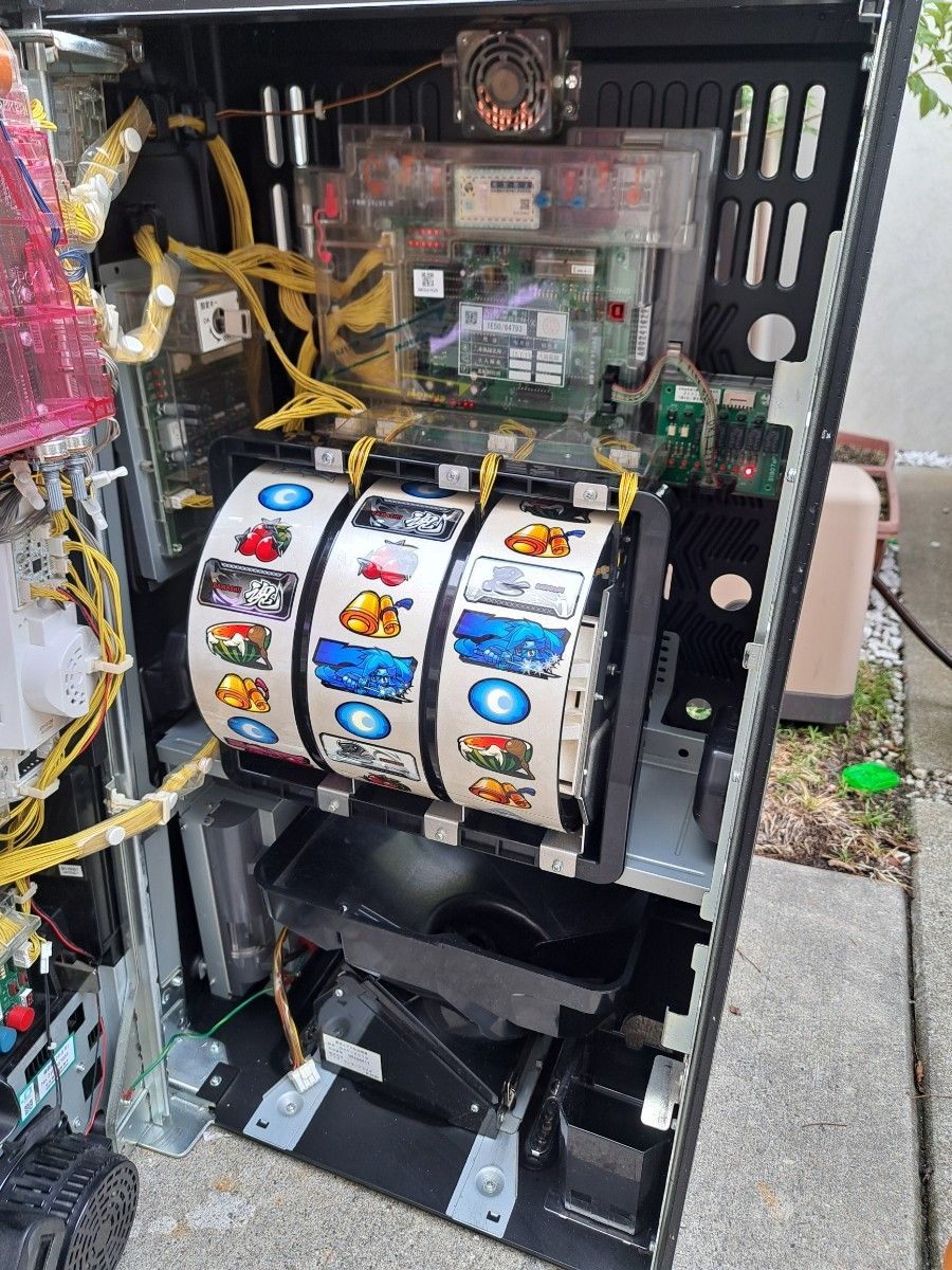 忍魂 暁の章 5号機 パチスロ スロット 実機 送料込み コイン不要機