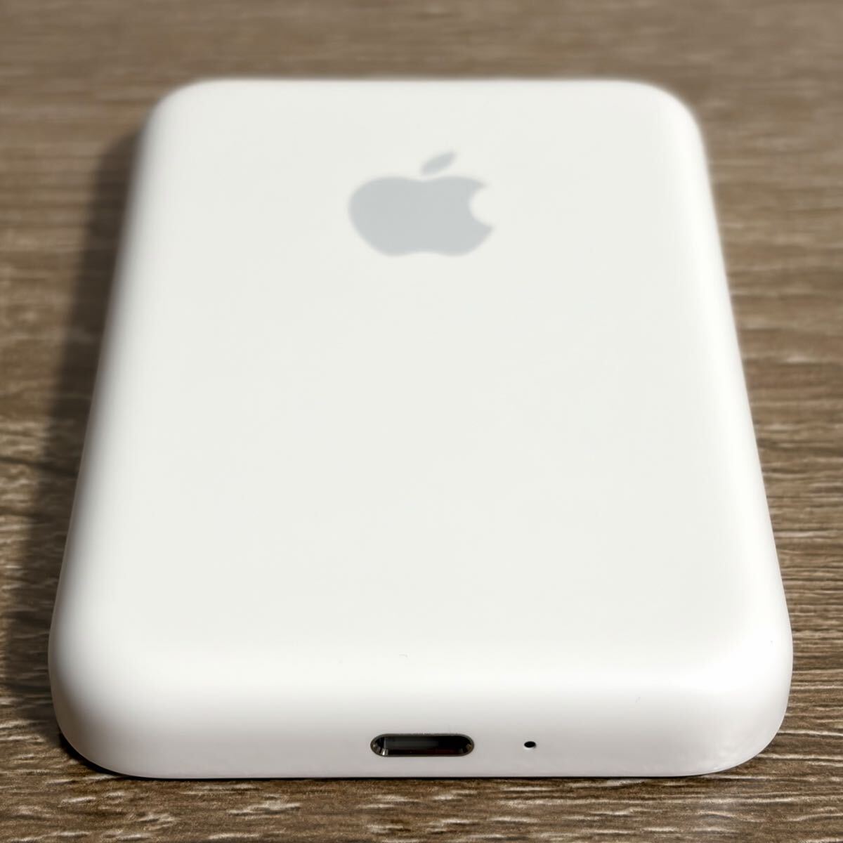 1回のみ使用】Apple純正 iPhone Battery Pack MagSafe バッテリー
