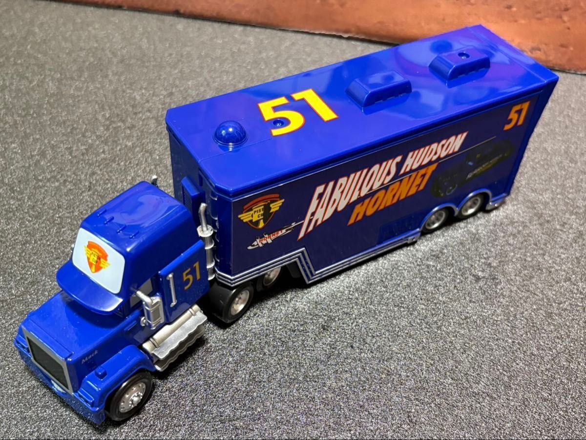 新品】 ディズニー カーズ マックトラック トレーラー ハドソン
