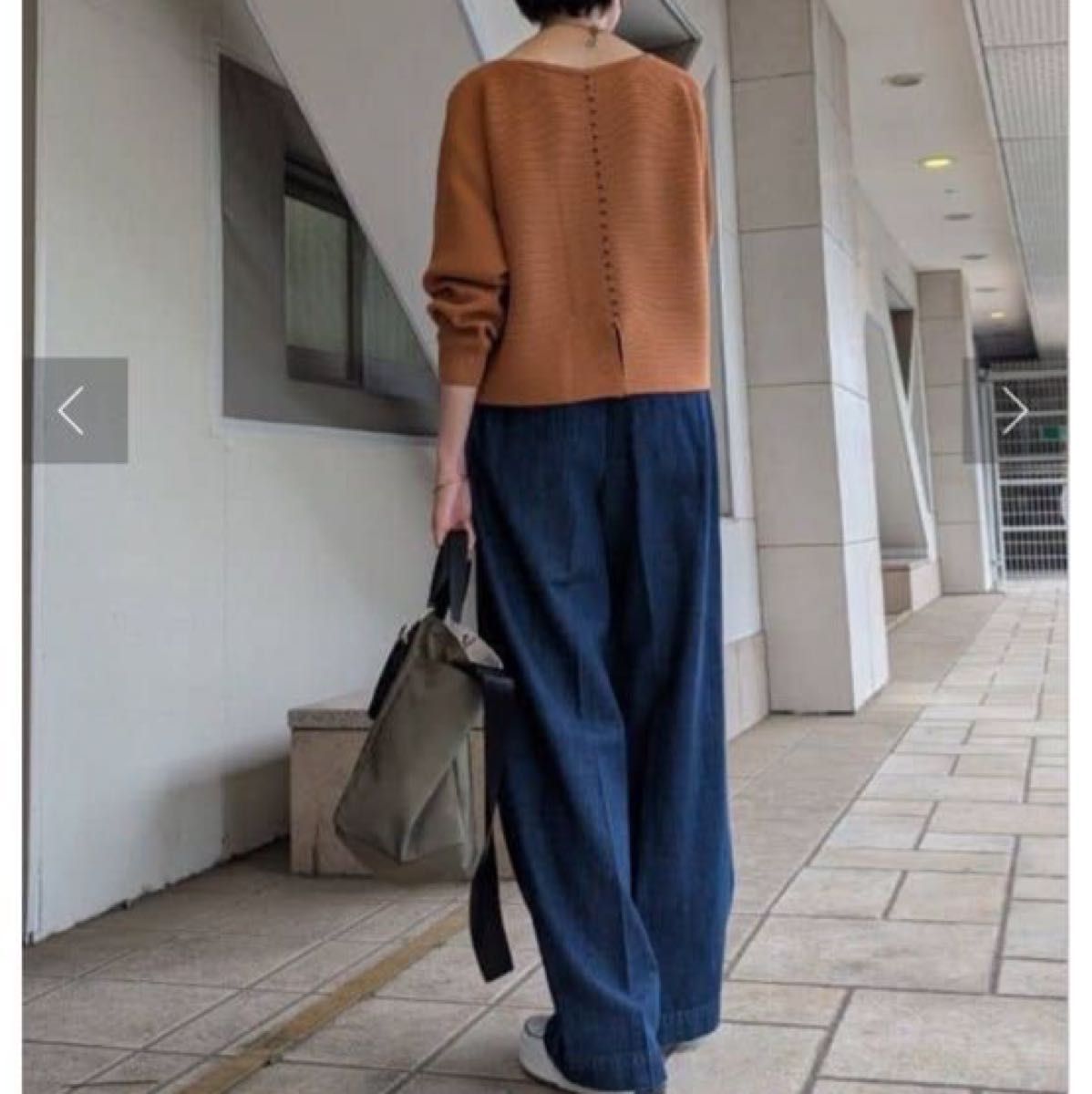 新品タグ付き ビアズリー BEARDSLEY 後ろパールニット キャメル