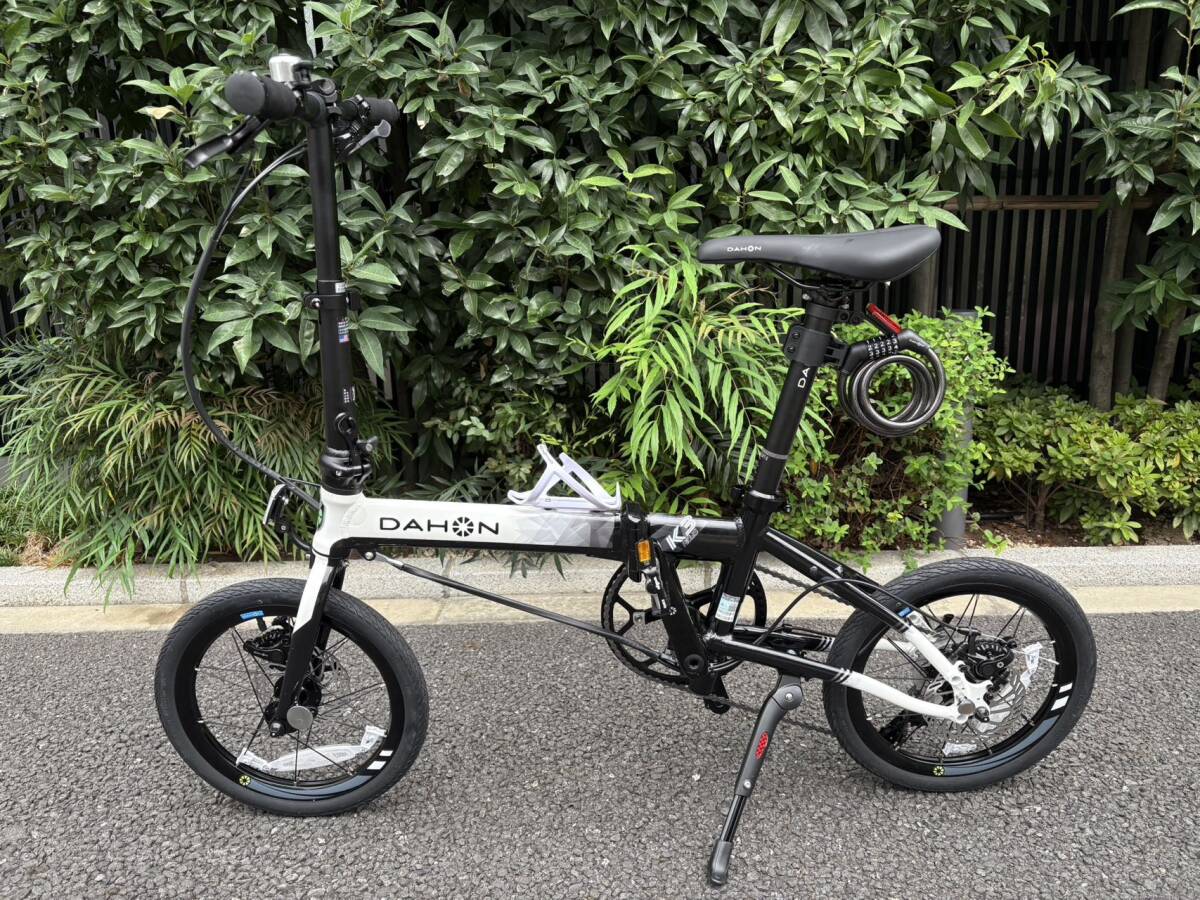 DAHON K3 Plus 折りたたみ自転車 ブラック×ホワイトグラデーショ k9x