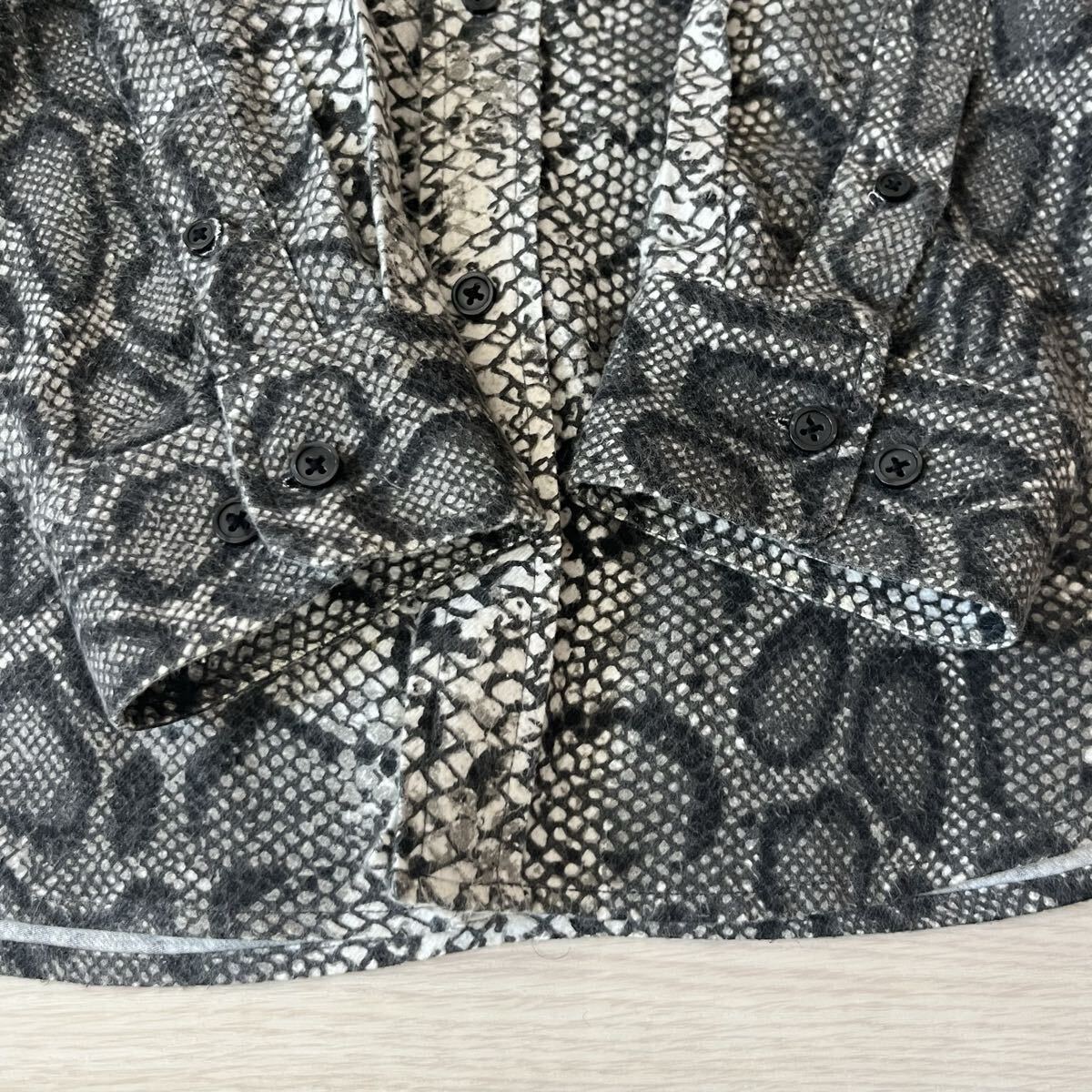 希少 Supreme シュプリーム Snake Flannel Shirt フランネルシャツ
