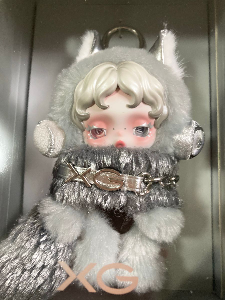 正規品】POP MART SKULLPANDA × XG ぬいぐるみペンダント（日本限定