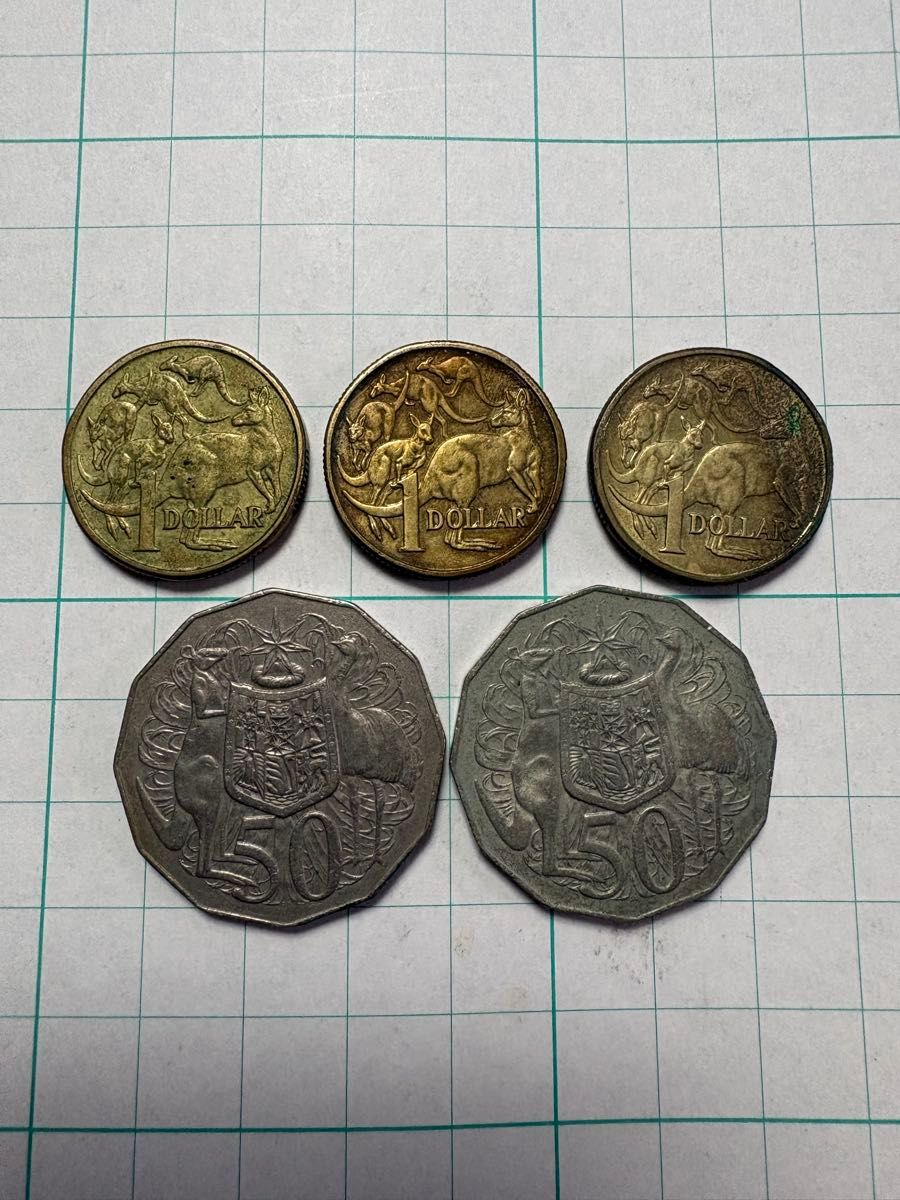 オーストラリア エリザベス2世 1972年・1978年50セント硬貨2枚 1984年1