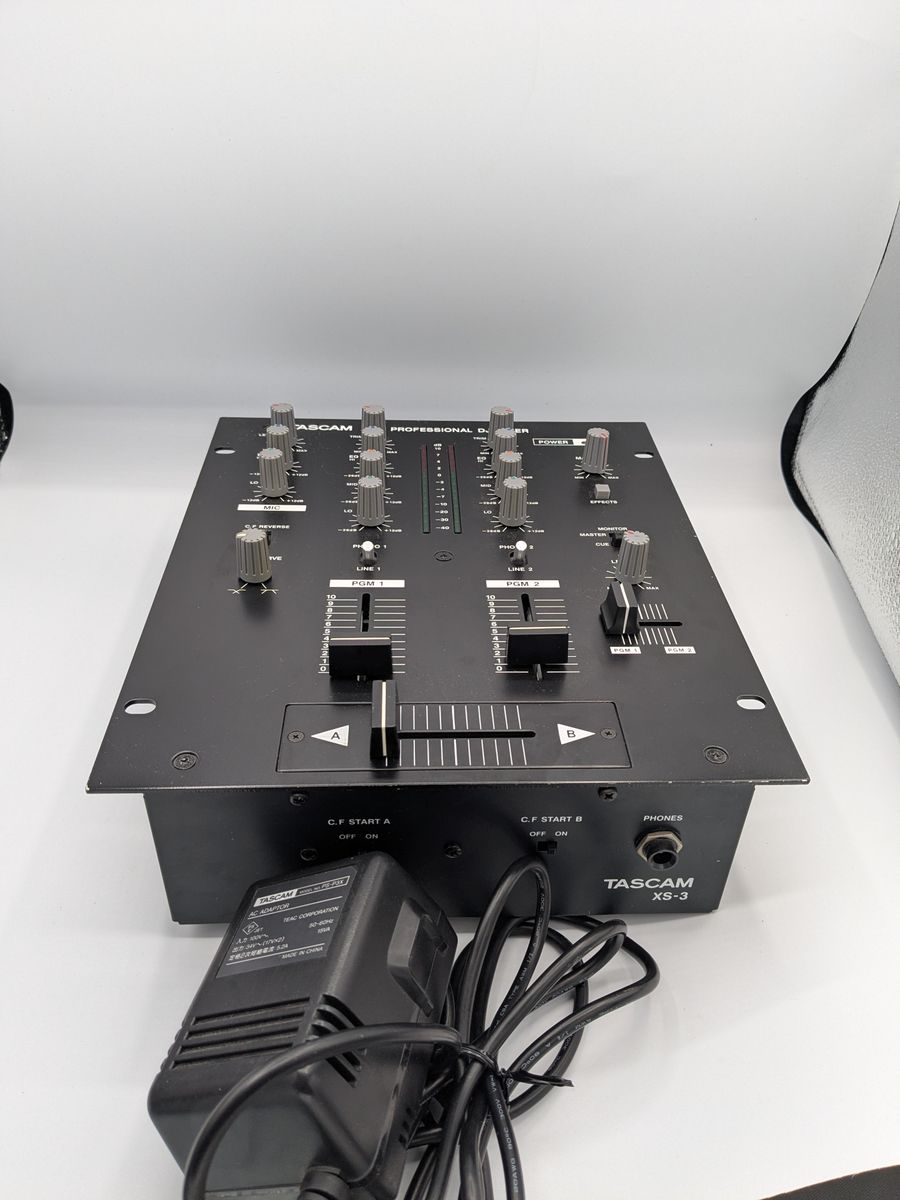 TASCAM プロフェッショナルDJミキサー XS-3｜Yahoo!フリマ（旧PayPay