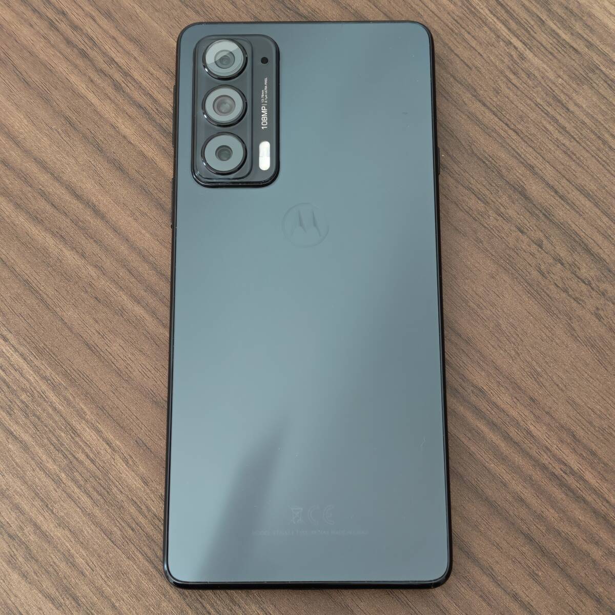 中古品 motorola edge 20 フロストオニキス 6GB 128GB 位置偽装端末