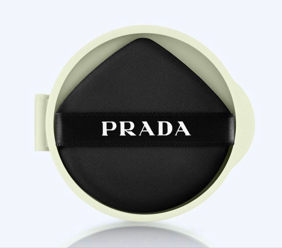 PRADA プラダ メッシュ クッション LN10 ニュートラルベースの標準的な