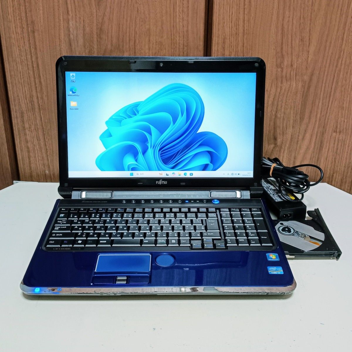 FUJITSU LIFEBOOK Corei7 メモリ8GB 新品SSD512GB ブルーレイ Web