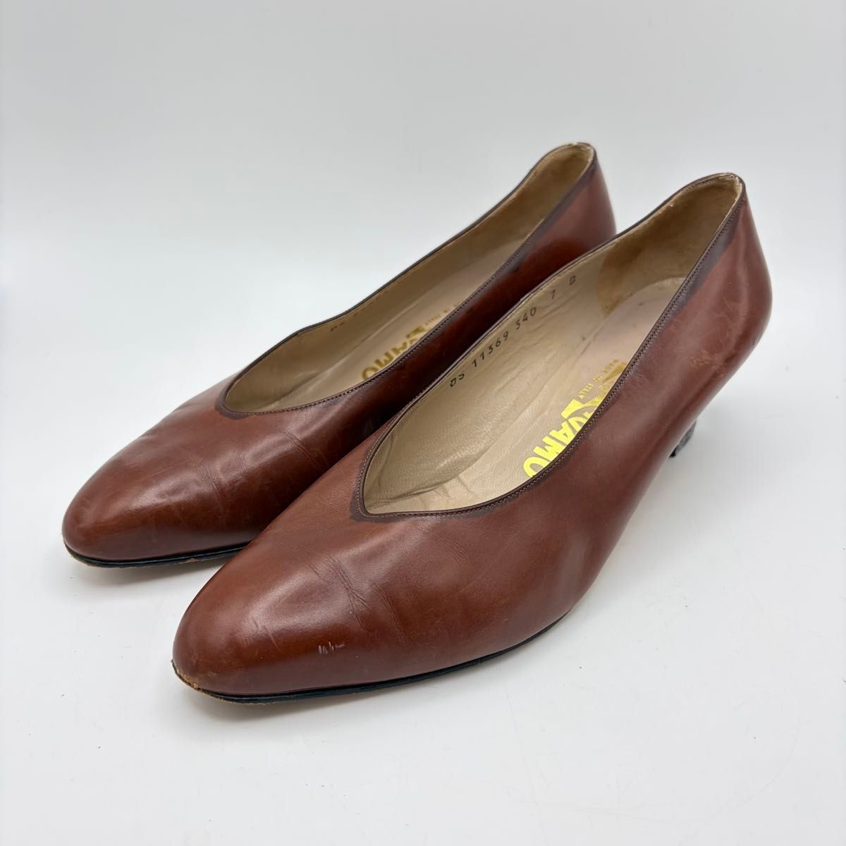 Salvatore Ferragamo サルヴァトーレフェラガモ パンプス レザー