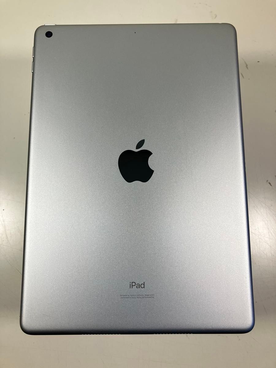 iPad 第8世代 32GB シルバー Wi-Fiモデル カバーガラス付｜Yahoo